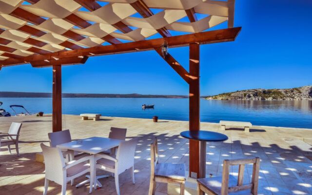 Apartment Škroćo Maslenica 30334