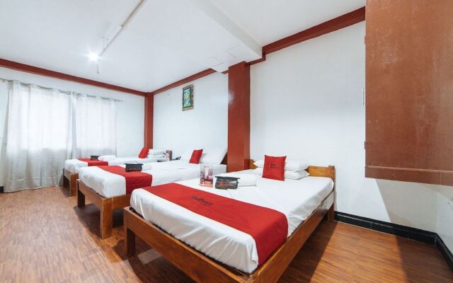 RedDoorz @ Rosario Street Bacolod