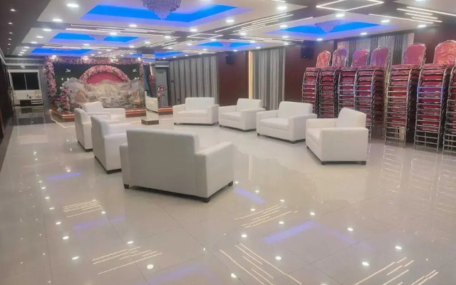 Pavitram Hotel & Banquet