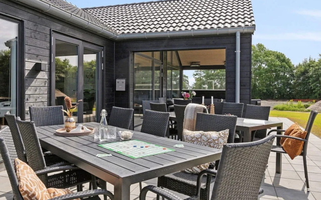 Spacious Retreat Near Beach - By Traum Ferienwohnungen