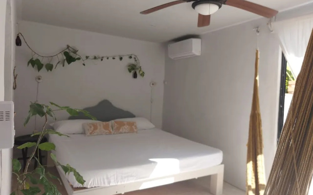LULÚ La Bruja Yoga Lodge