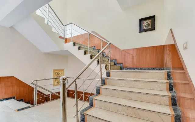 Treebo Trend Saffron