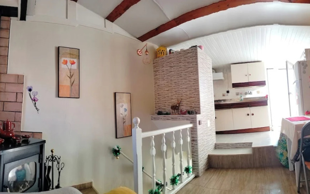 2bed Traditional Apt - Private Balcony - Fuenmayor