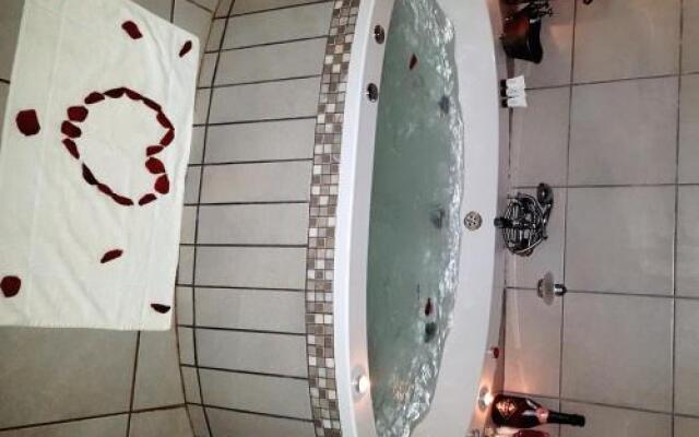 Mountain Manor Guest House & Day Spa