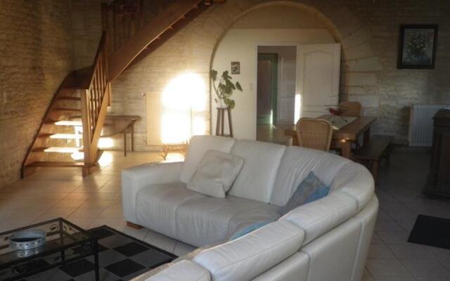 La Grange Aux Dimes