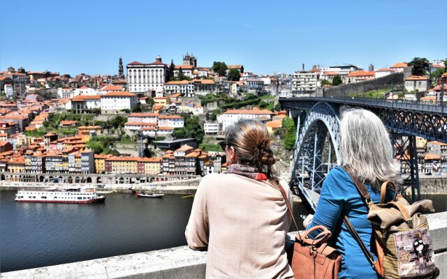 North Star Flats - Dom Luís I Bridge