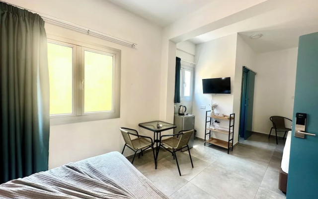 Sun Plaza Suites - Adults Only