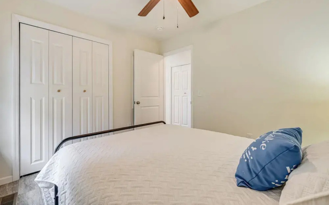 Keuka Lake Retreat Steps From Marina!