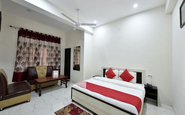 OYO 12662 Hotel Granite Peak