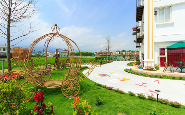 Alice Wonderland B&B