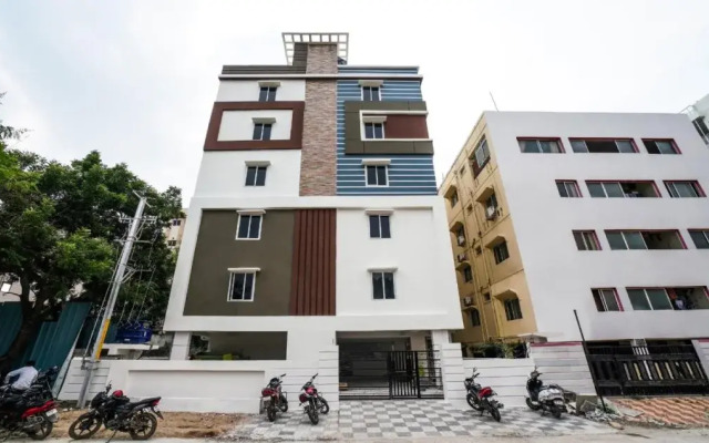 Siri Elite By OYO Rooms