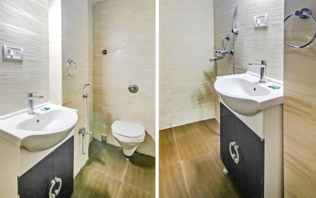 Super OYO Townhouse OAK The Platinum Studio 50