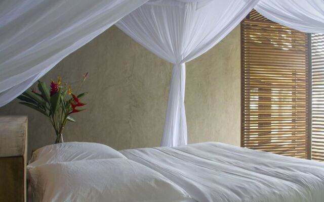 KA BRU River Villa