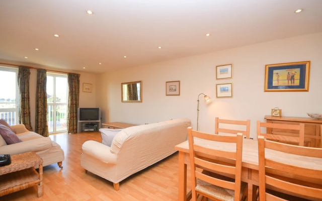 Town or Country - Greenwich Apartments