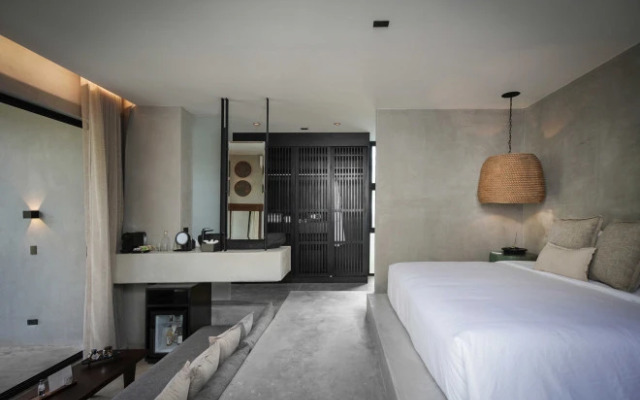 Esh Hotel