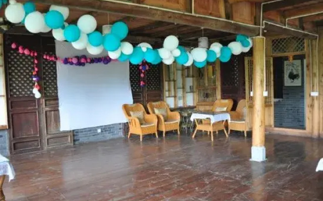 Emei Esheng Hotel