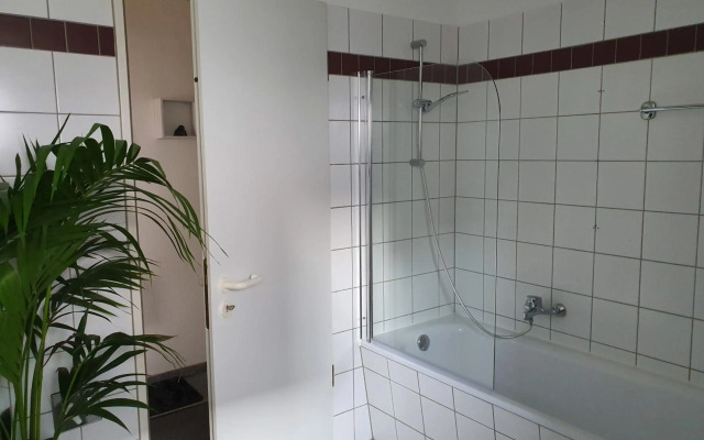 Black & Wood Design FeWo im Zentrum