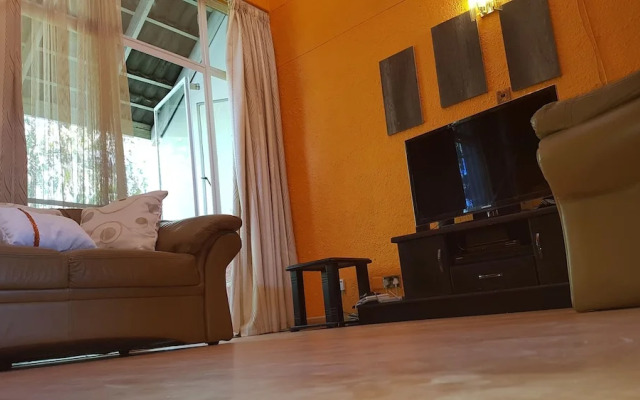Lolos Cosy One Bedroom Apartment