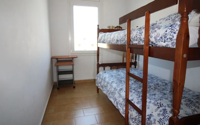 Cozy Holiday Home in Empuriabrava With Terrace and Jetty