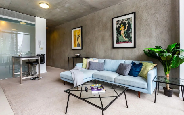 Sky 1 BDR South Yarra Apartment