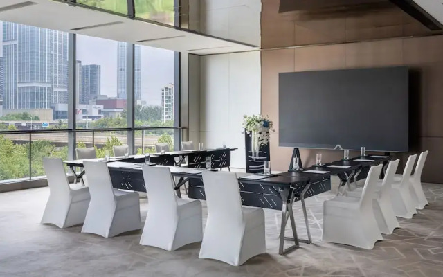 InterContinental Zhengzhou Zhengdong by IHG