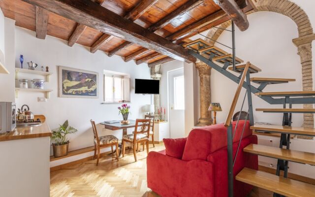 Rome Accommodation - Palazzo Massimo