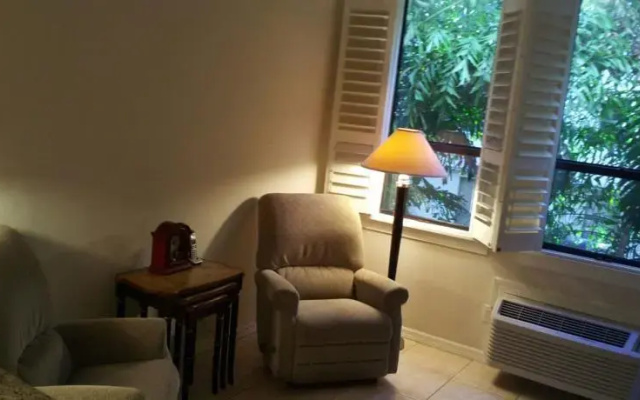 Apartment at The Palm Beach Hotel Condominium
