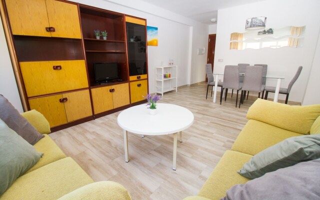 Classy 4 bedrooms Apartment