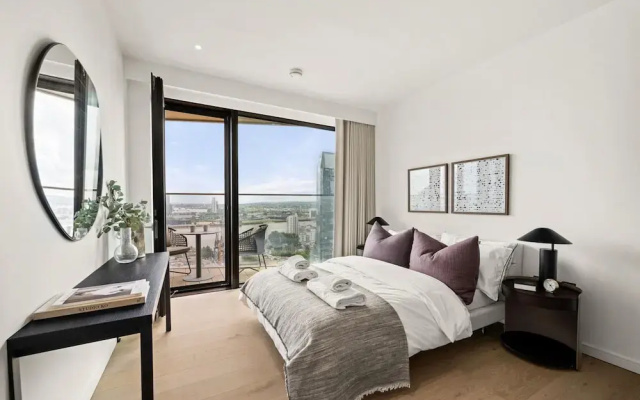 Deluxe two Bedroom Apartment in London s Canary Wharf
