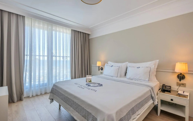Reo Hotel & Spa