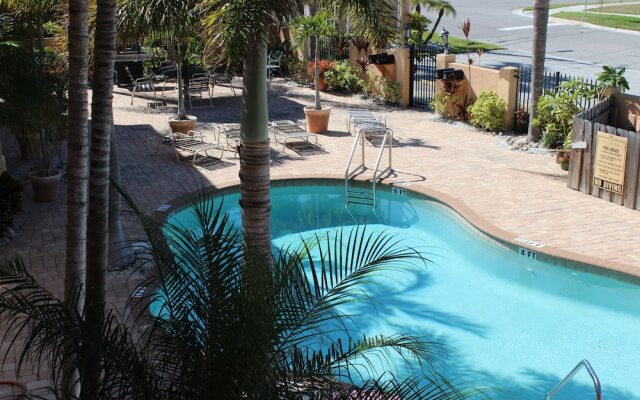 Lazy Starfish at Coconut Villas of Dunedin - Two Bedroom Condo