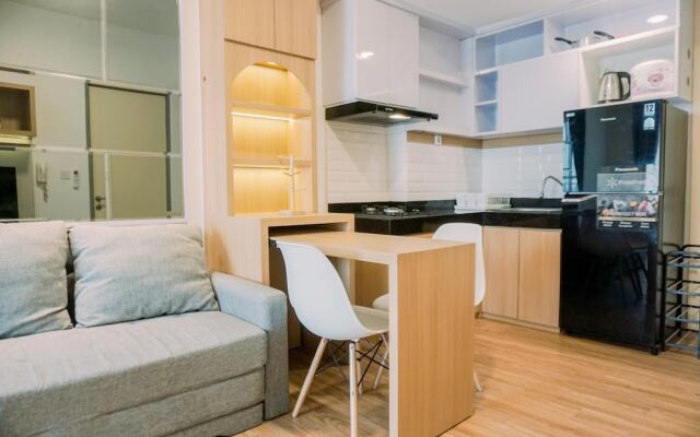 Modern Look 2Br Apartment M-Town Residence