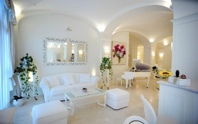 Minori Palace
