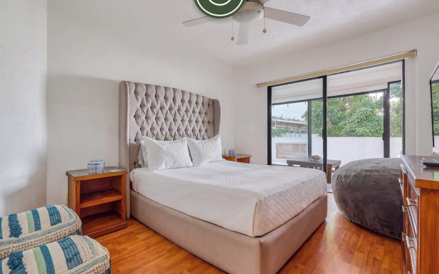 2 BR Condo in Hotel - Beach - Pools - Kids Club