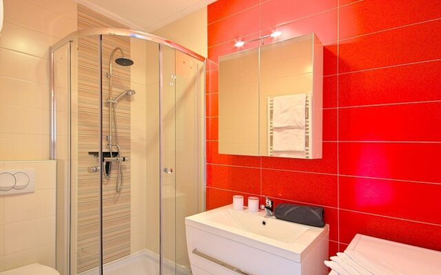 Lovely Apartment in Kaštel With Swimming Pool