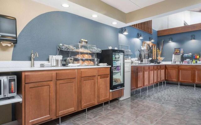 Americinn By Wyndham Lake City