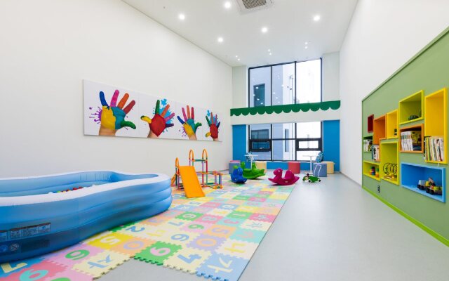 CO-OP City Hotel Harborview