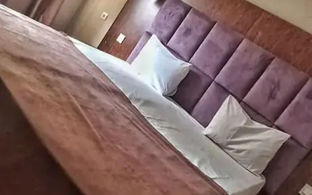 Pilot Apart Hotel