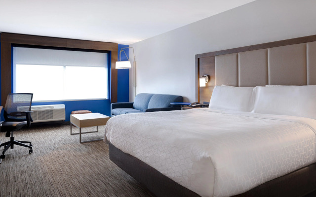 Holiday Inn Express & Suites Brighton by IHG