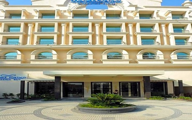 Sarovar Portico Hotel
