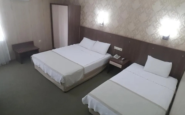 Hosta Otel