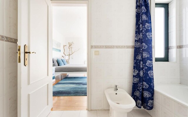 Apartment by the Sea, With Pool