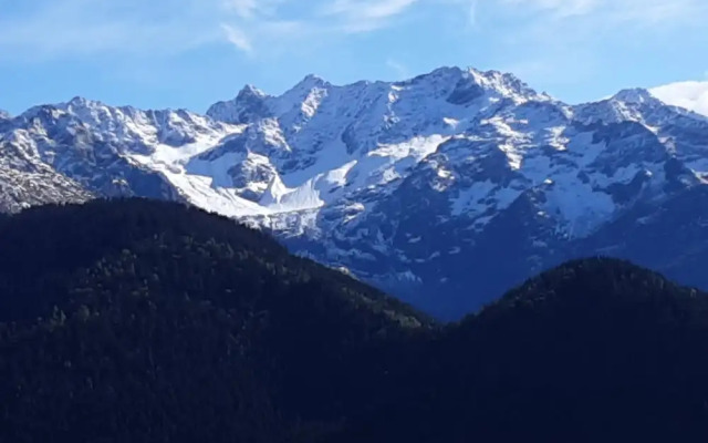 Studio in Allevard, With Wonderful Mountain View, Furnished Balcony an