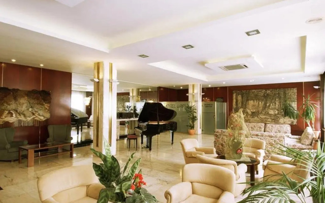 Hotel Urpi