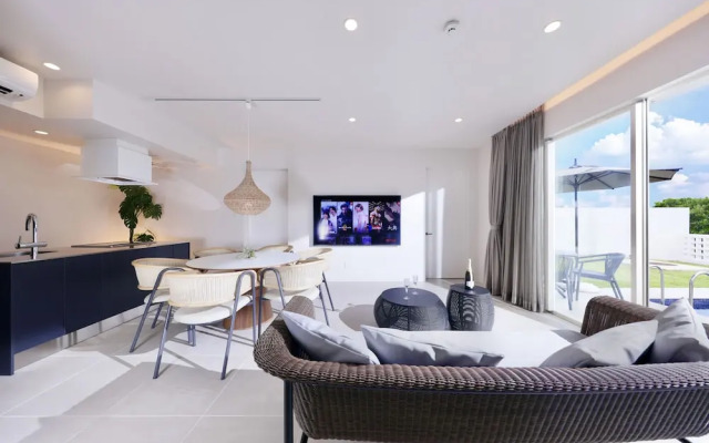 Crystal Villa Bayside