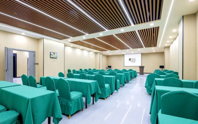 Korla Tianehe Rezen Select Hotel