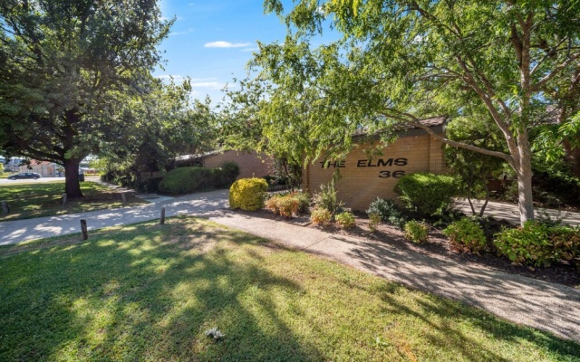 Gorgeous 2-bed Townhouse With Patio, BBQ & Parking