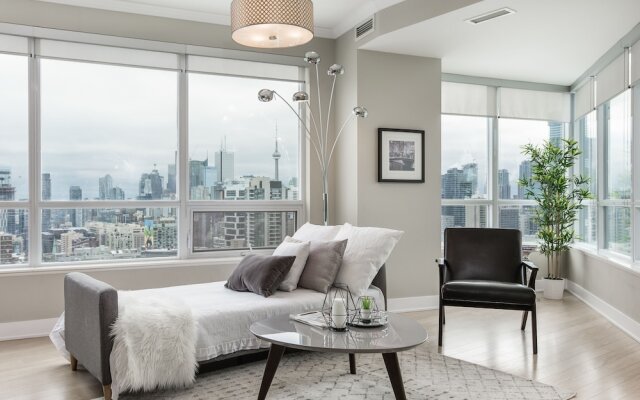 QuickStay - Modern 2-Bedroom Condo, Panoramic City Views