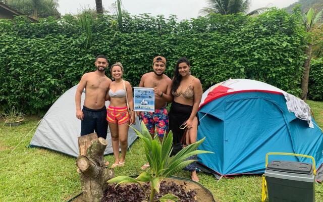 Flora Hostel & Camping Praia do Sono