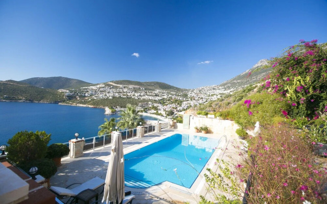 Villa Jannadutania by Akdenizvillam